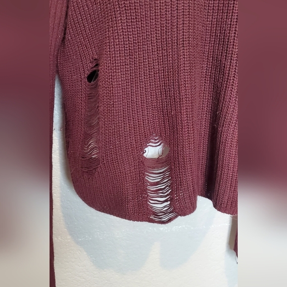 💚5/$25 Garage Distressed Burgundy Off The Shoulder Oversized Knit Sweater Small - Picture 2 of 8